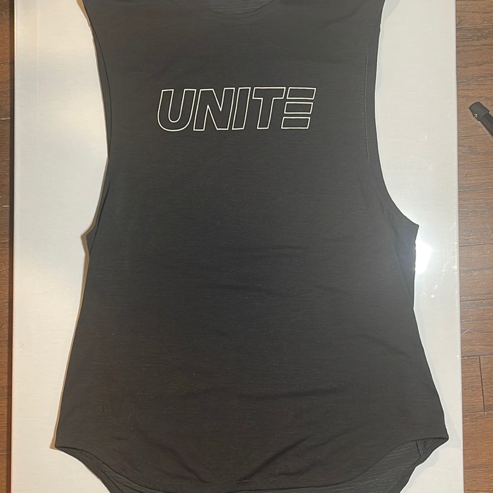 Lululemon Unite athletic tank Large